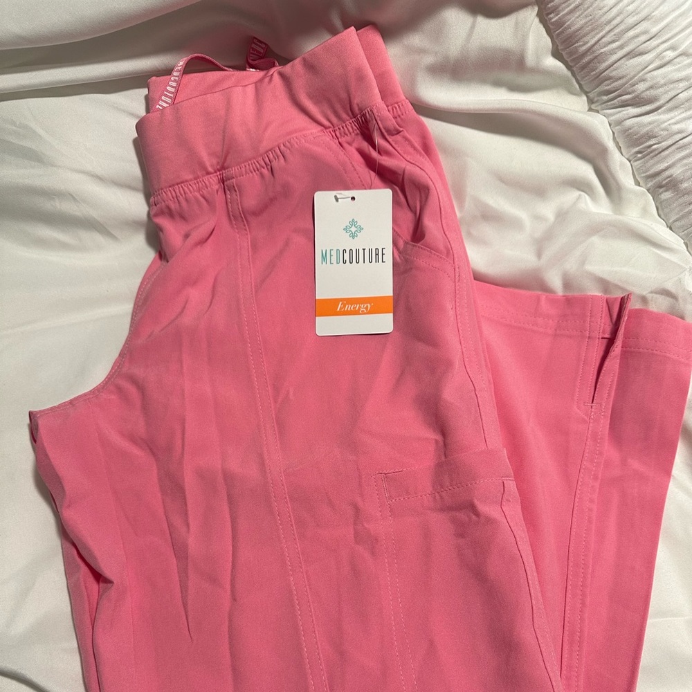 Selling bc they were too short for me & missed the return period! Brand new.